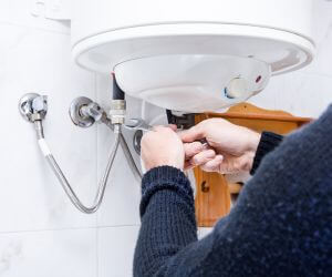 About The Faucet Pros Holder, FL